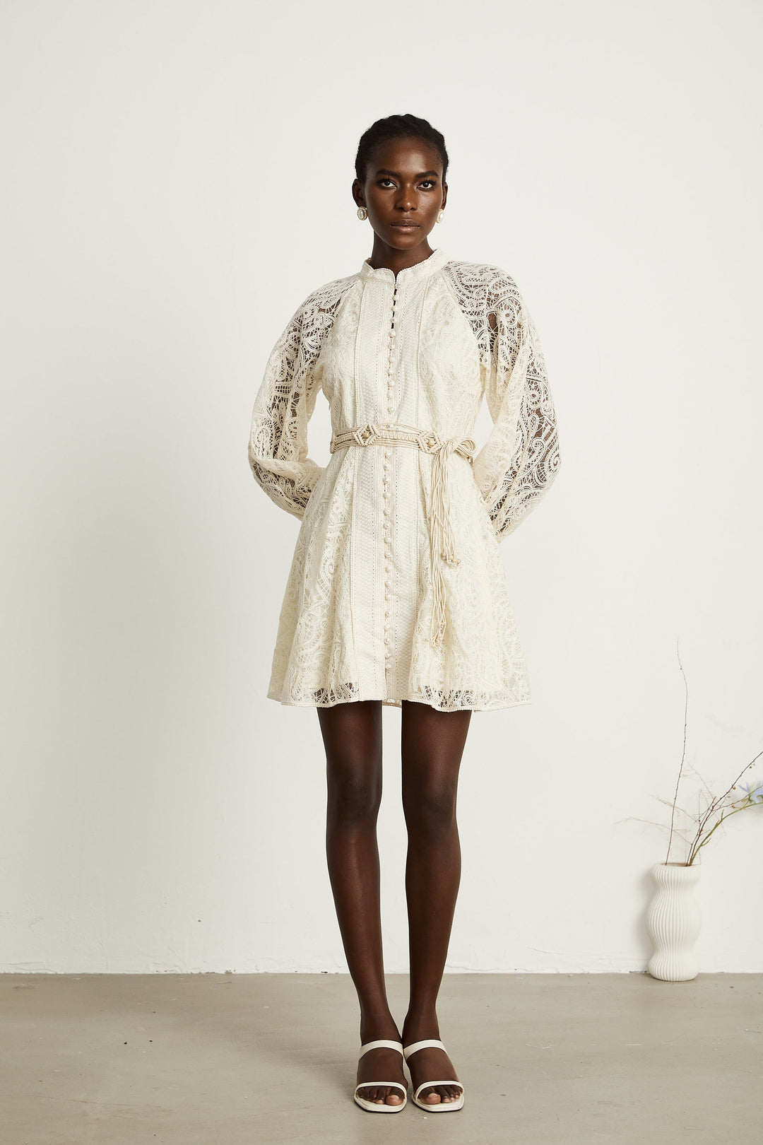 Delphine dantelli mini elbise